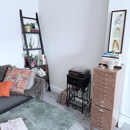 Bright And Modern Flat Near Portobello Road And The Canal London Eksteriør billede